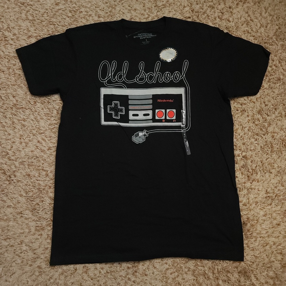 NWOT Nintendo NES Old School Black Short Sleeve Shirt Mens‎ L